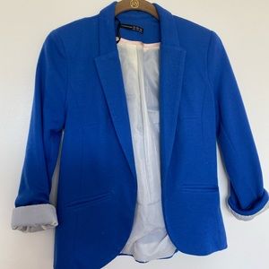 Blue blazer from Primark in the UK. UK size 6 (a 2 in US sizing).
